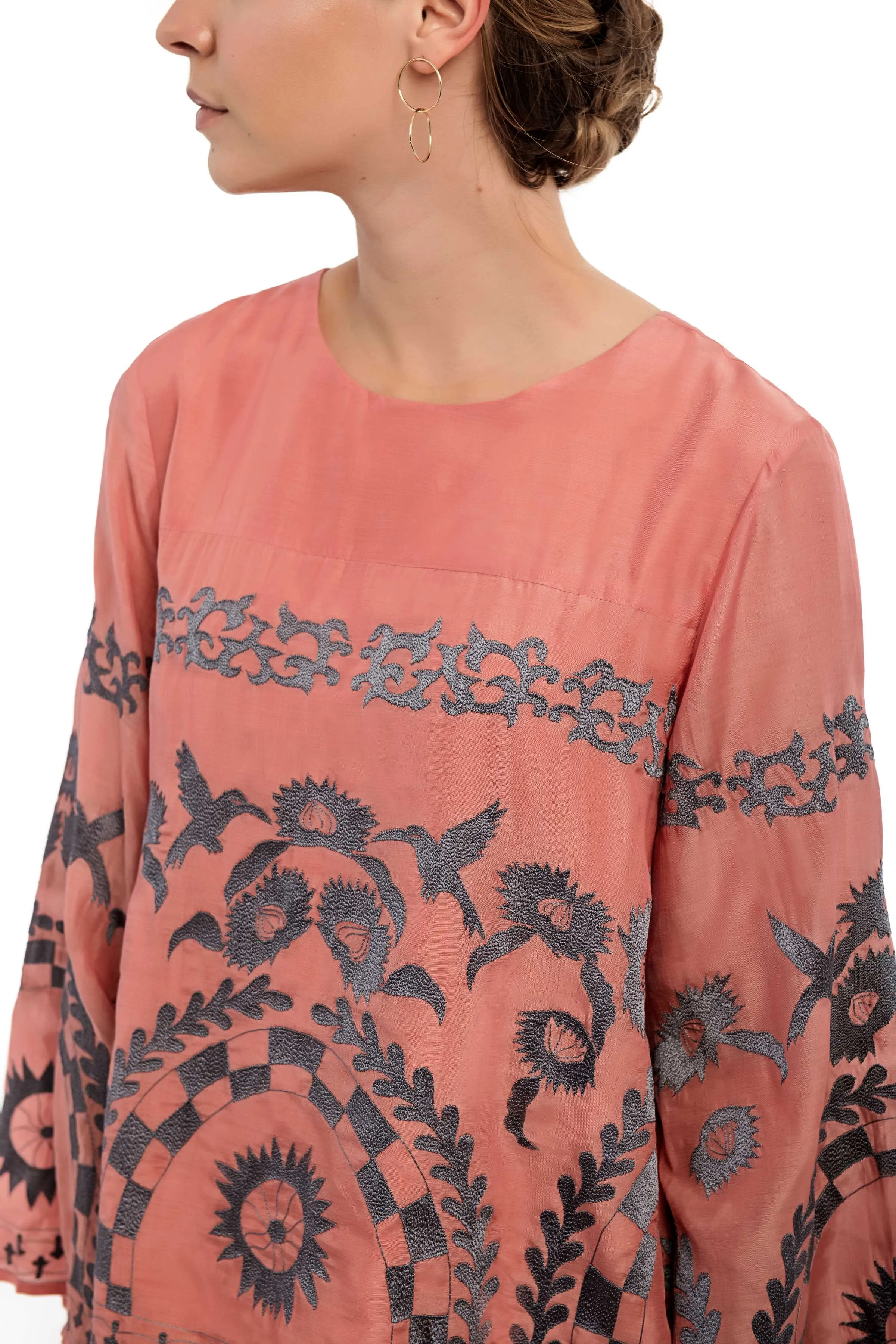 ARISTEA Embroidered Tunic Top