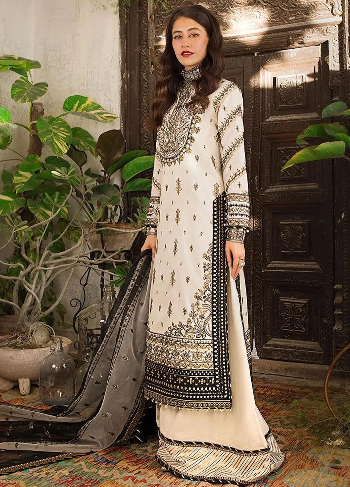 Asim Jofa | Luxury Lawn 2023 | AJLR-18