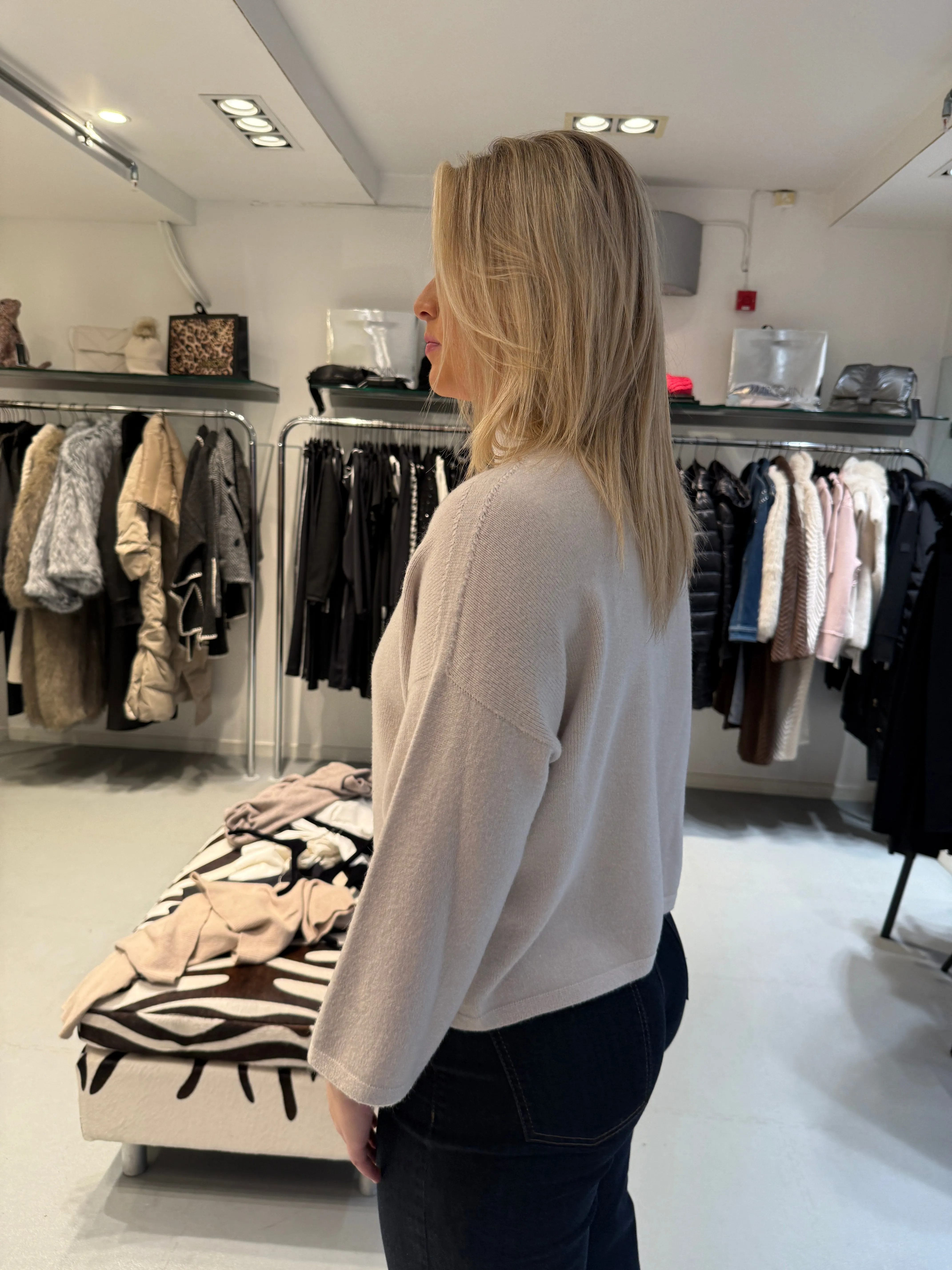 Imperial Beige strikkegenser med trekvart arm