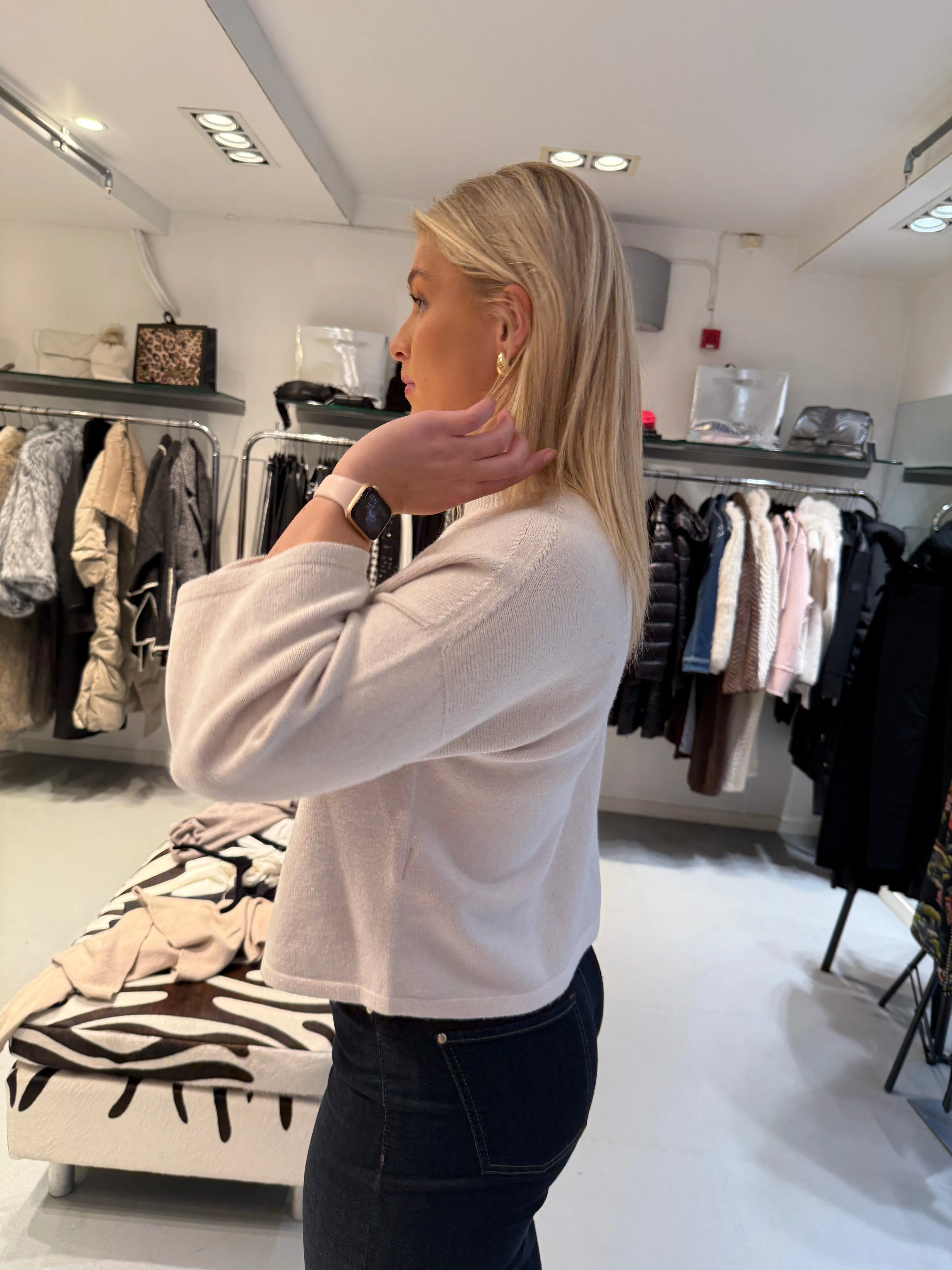Imperial Beige strikkegenser med trekvart arm