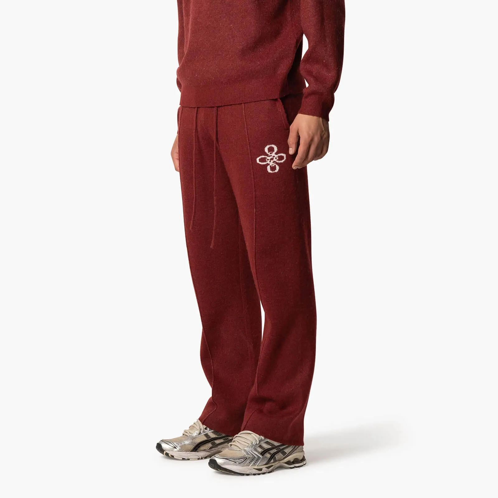 INSIGNIA KNITTED PANTS | BORDEAUX