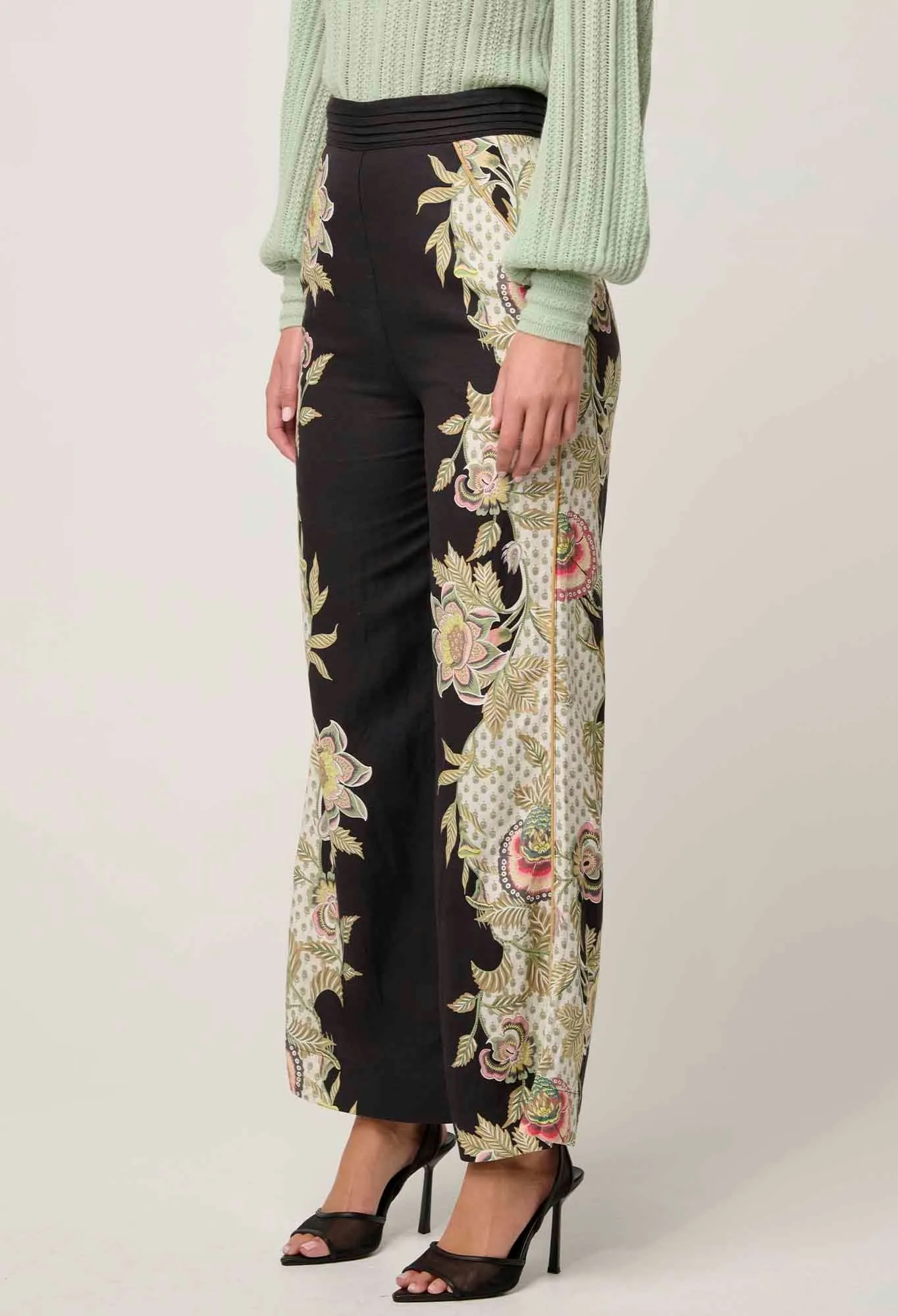Merida Pant - Mariposa Nero
