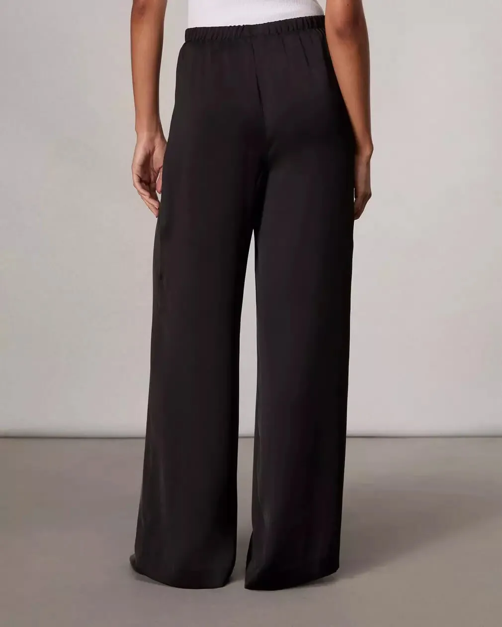 Olivia Pant in Black