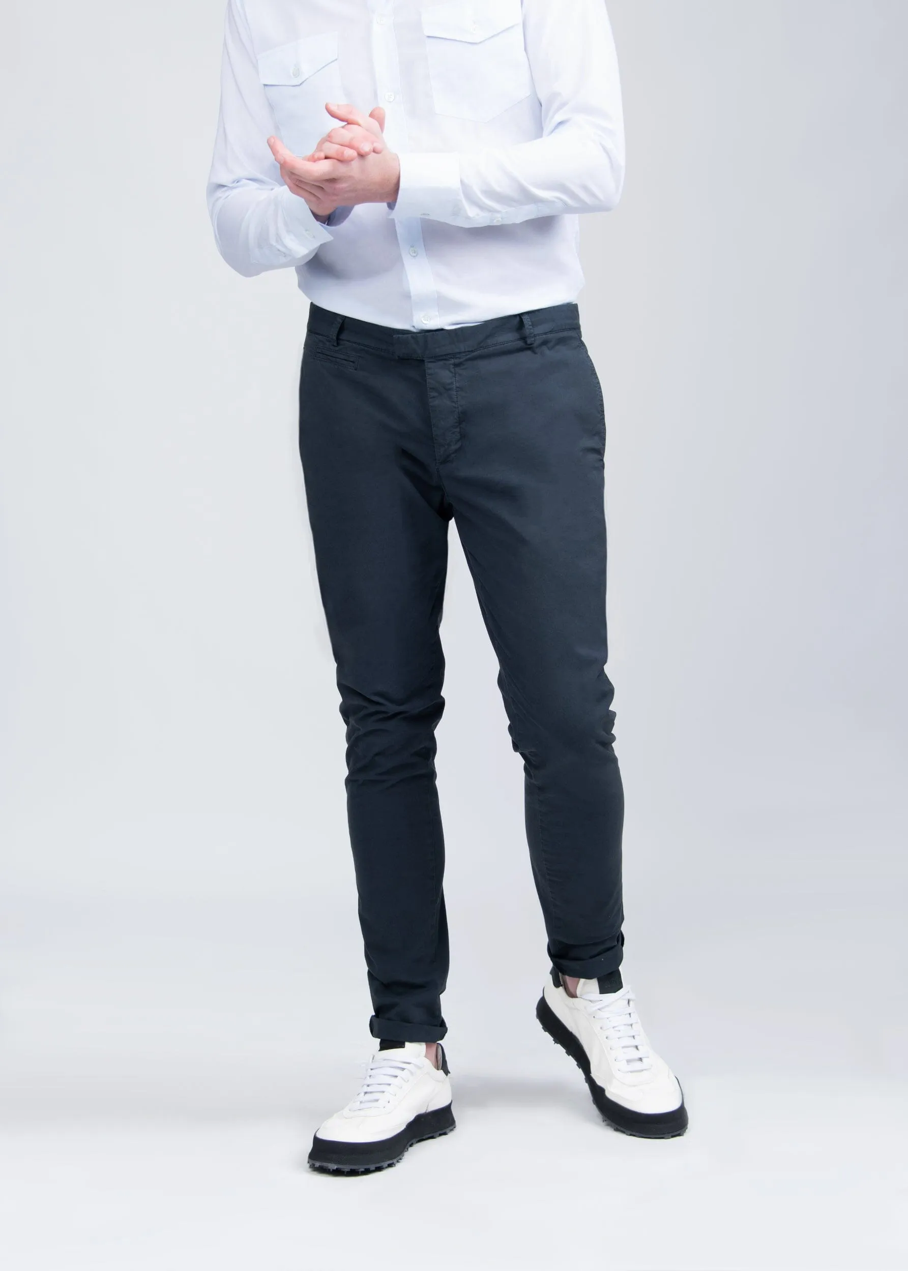 P4A LIGHTWEIGHT CHINOS