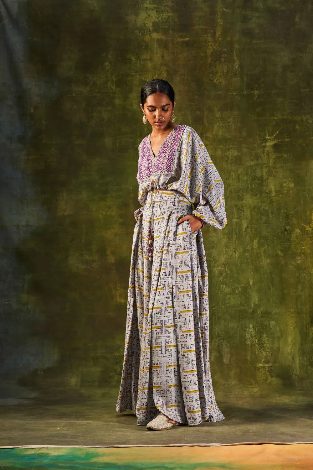 V Neck Top With Wide Leg Pleated Pants