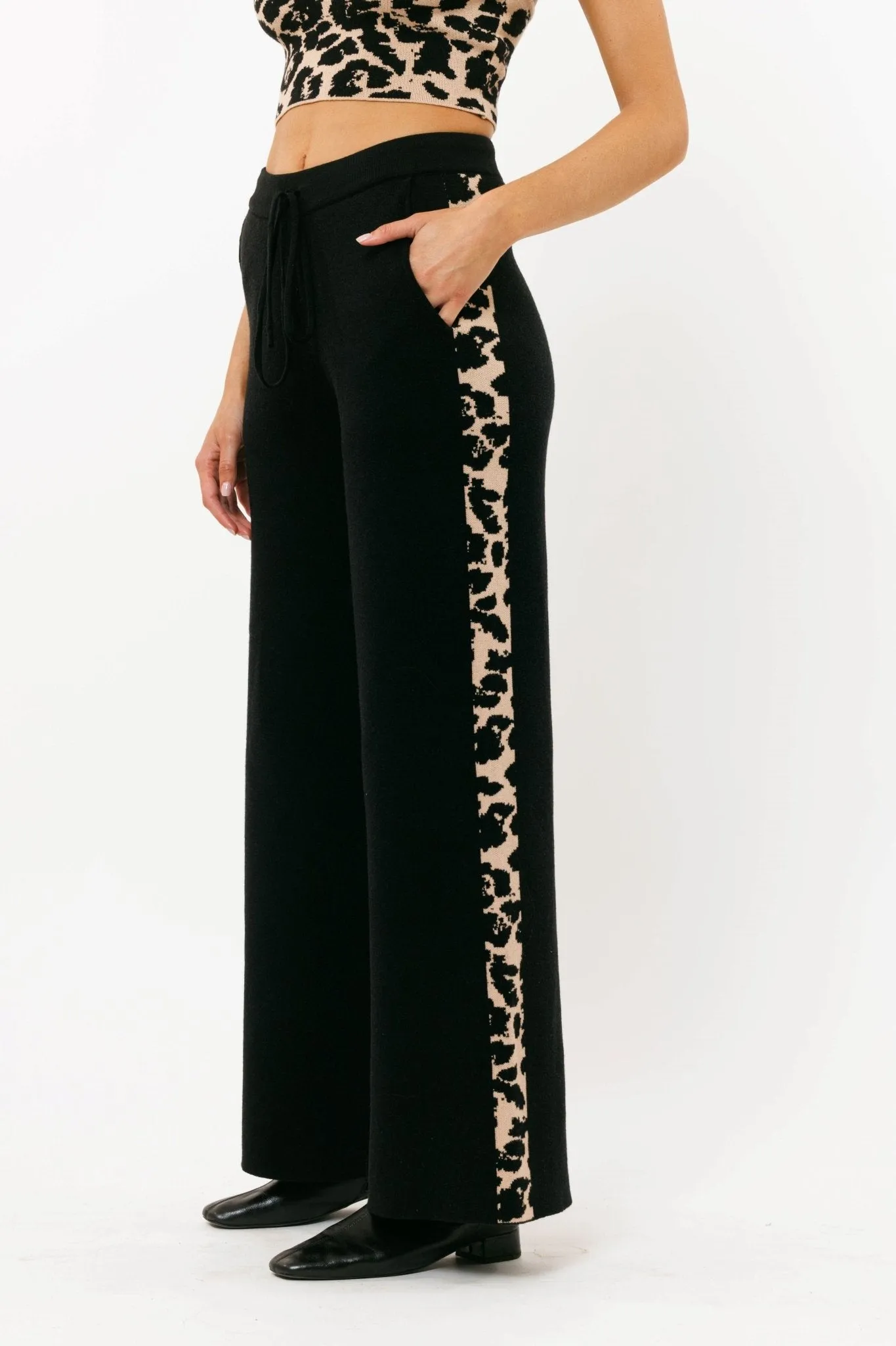 Wide Leg Leopard Knitted Pant